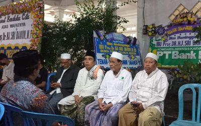 PIMPINAN FTK HADIRI MALAM KE-3 TAHLILAN UNTUK ALMH PROF DR HJ SRI BANUN MUSLIM, M.PD
