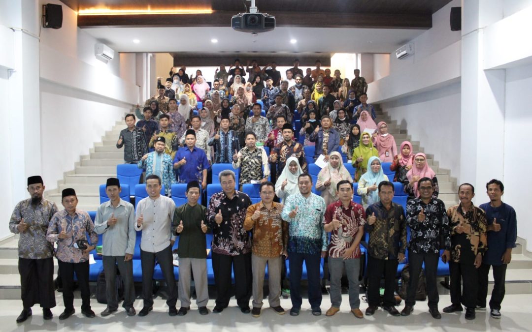 Seminar Pengembangan Keilmuan FTK UIN Mataram: Ungkap Tantangan Guru di Era Digital